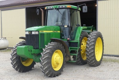 John Deere 7610 MFWD Tractor