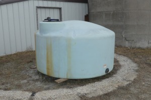 1100L Poly Tank