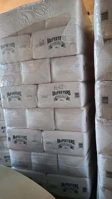 Lift of 40 - 78L Bags of McFeeters Shavings