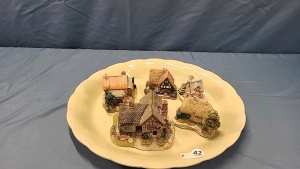 Grindley Almond Petal Platter & 5 Lilliput Lane House Figures