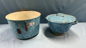 Blue & White Granite Ware Soup Pot, Colander & Lid