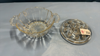 5.5" Glass Bowl with Floral Frog