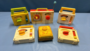 6 Fisher-Price Wind Up Pocket Radios